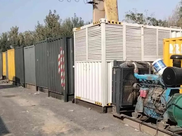 舞钢200KW柴油发电机机组每小时油耗是多少？
